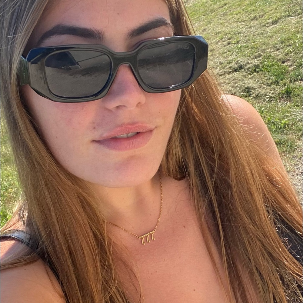 Meet your Posher, Valentina